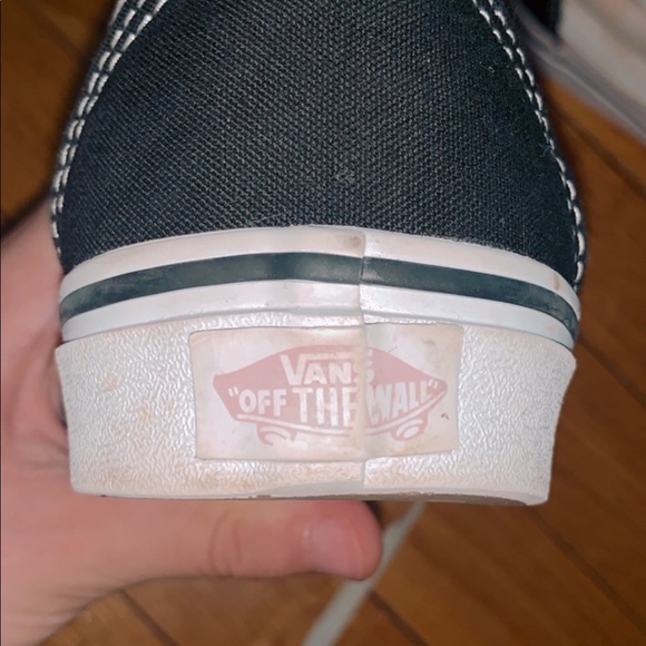 Shoes - Picture 6 of 7